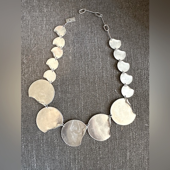 Anne-Marie Chagnon statement necklace - linked pewter disks - 21 in - Picture 2 of 7